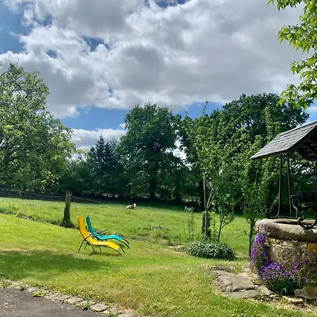 Petit Manoir, Grand Jardin Dans La Baie Du Mont-saint-michel Tirepied-sur-See