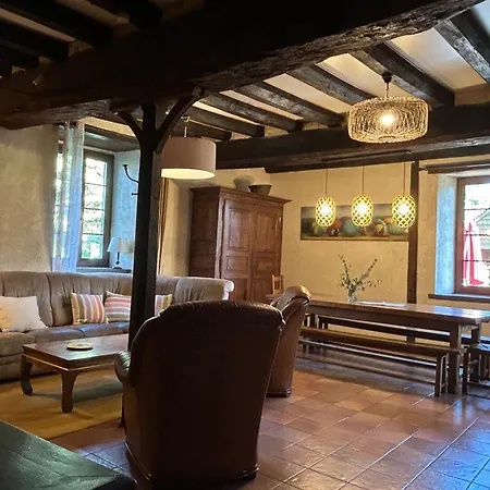 Dom wakacyjny Petit Manoir, Grand Jardin Dans La Baie Du Mont-saint-michel
