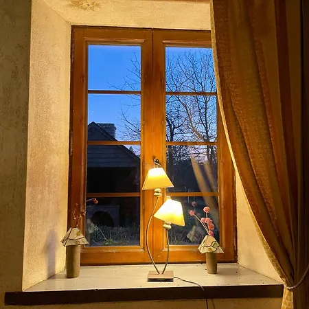 Petit Manoir, Grand Jardin Dans La Baie Du Mont-saint-michel *