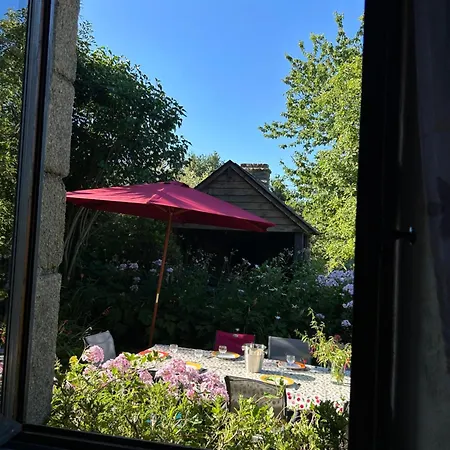 Petit Manoir, Grand Jardin Dans La Baie Du Mont-saint-michel * Tirepied-sur-See